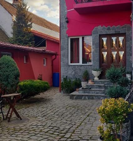 ホテル Casa Terzea Rîşnov エクステリア 写真