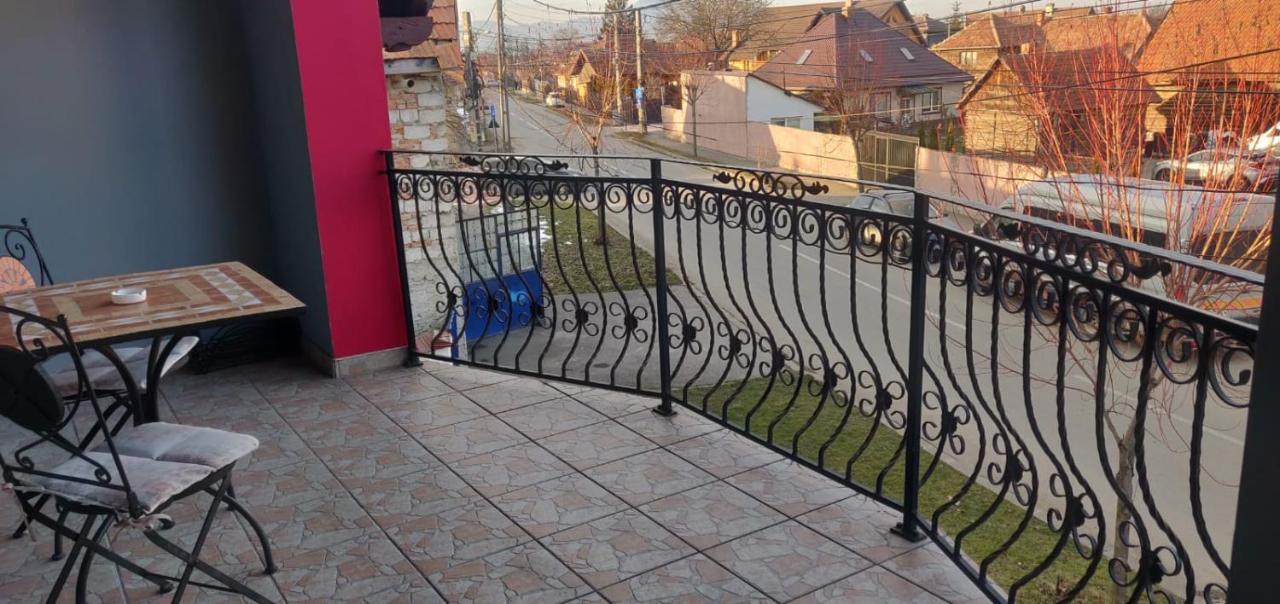 ホテル Casa Terzea Rîşnov エクステリア 写真
