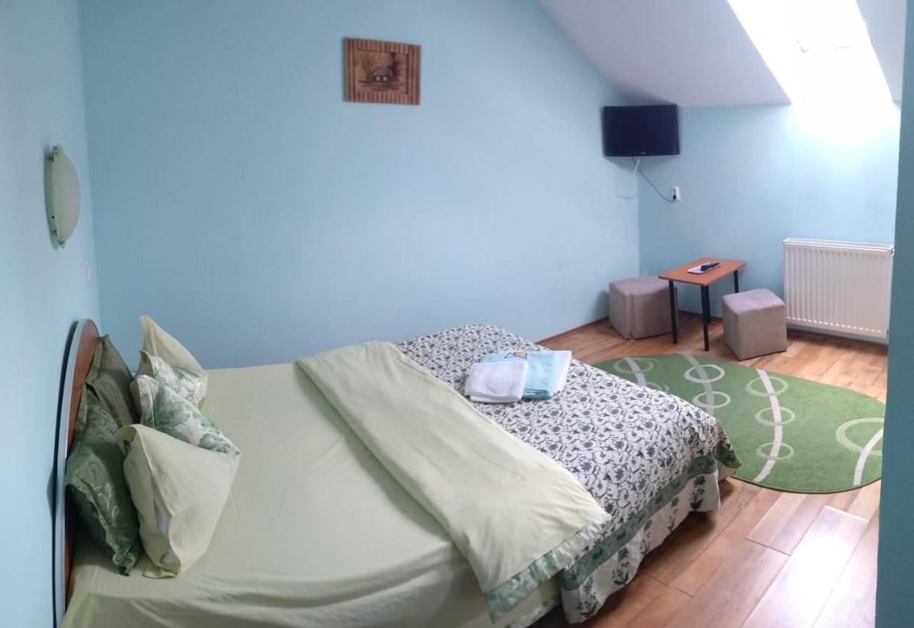 ホテル Casa Terzea Rîşnov エクステリア 写真